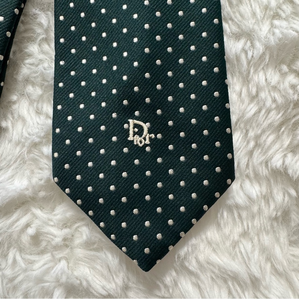 Dior Elegant Green and White Polkadots Neck Tie - Picture 2 of 8
